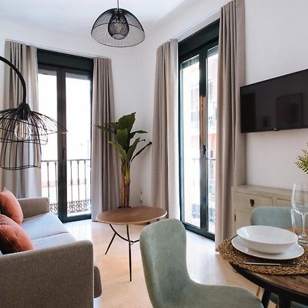 Chiqui And Vicente Suite Apartments セビリア エクステリア 写真