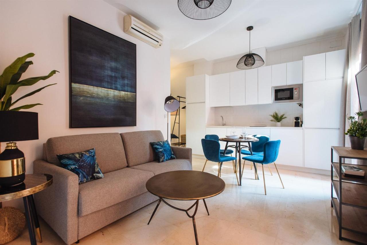 Chiqui And Vicente Suite Apartments セビリア 部屋 写真