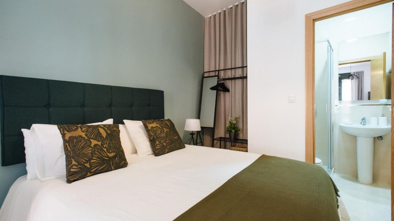 Chiqui And Vicente Suite Apartments セビリア エクステリア 写真