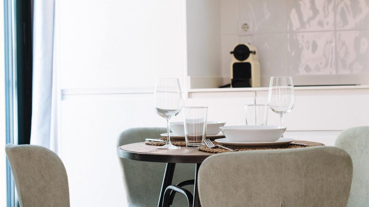 Chiqui And Vicente Suite Apartments セビリア エクステリア 写真