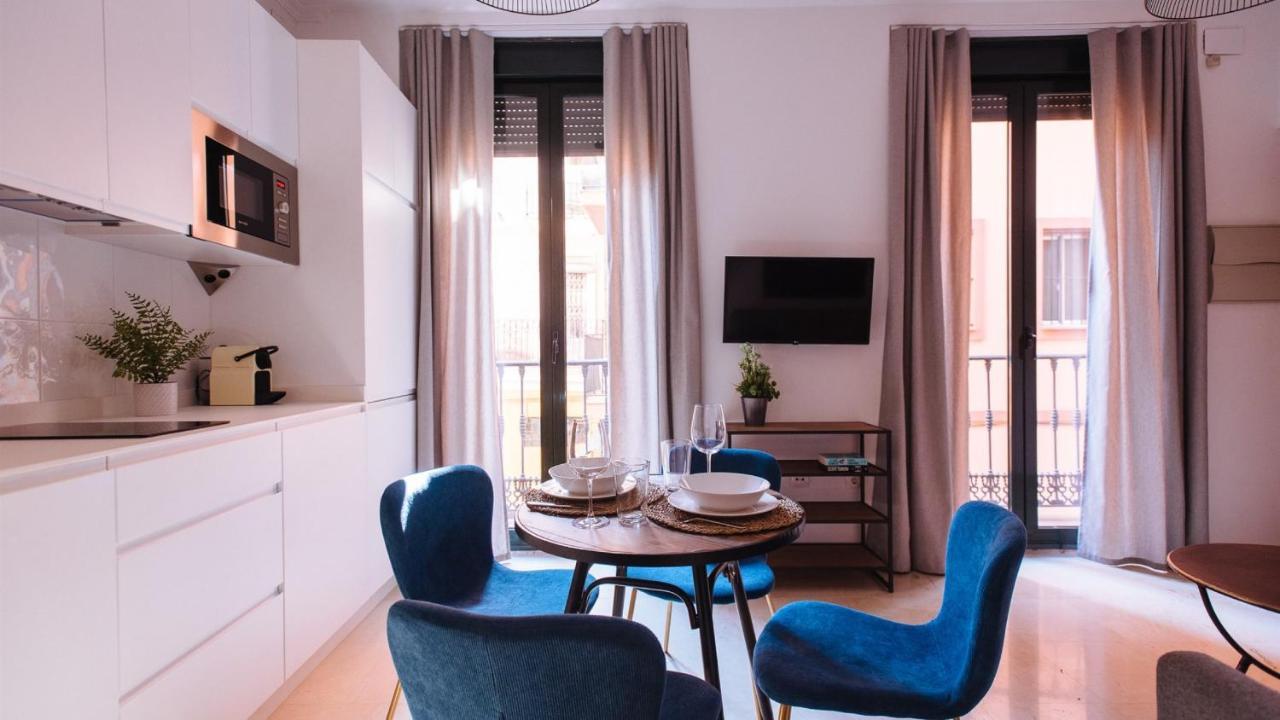 Chiqui And Vicente Suite Apartments セビリア エクステリア 写真