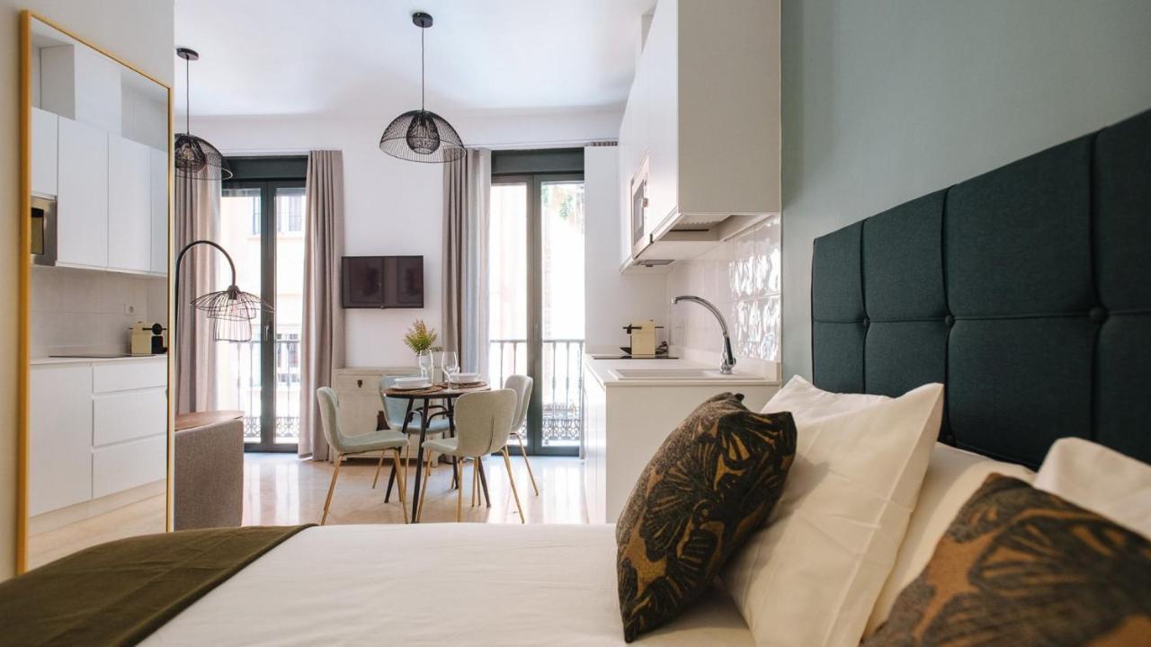 Chiqui And Vicente Suite Apartments セビリア エクステリア 写真